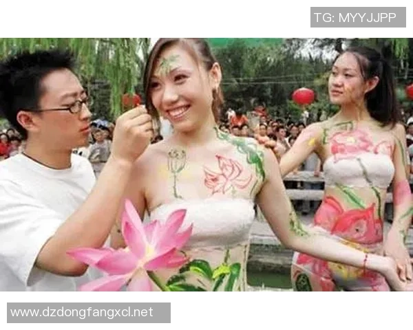 足球人体艺术展现腿部彩绘之美与创意的完美结合